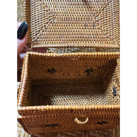 Vintage Rectangular Woven Rattan Basket With Lid & Black Accents - Picture 6 of 13